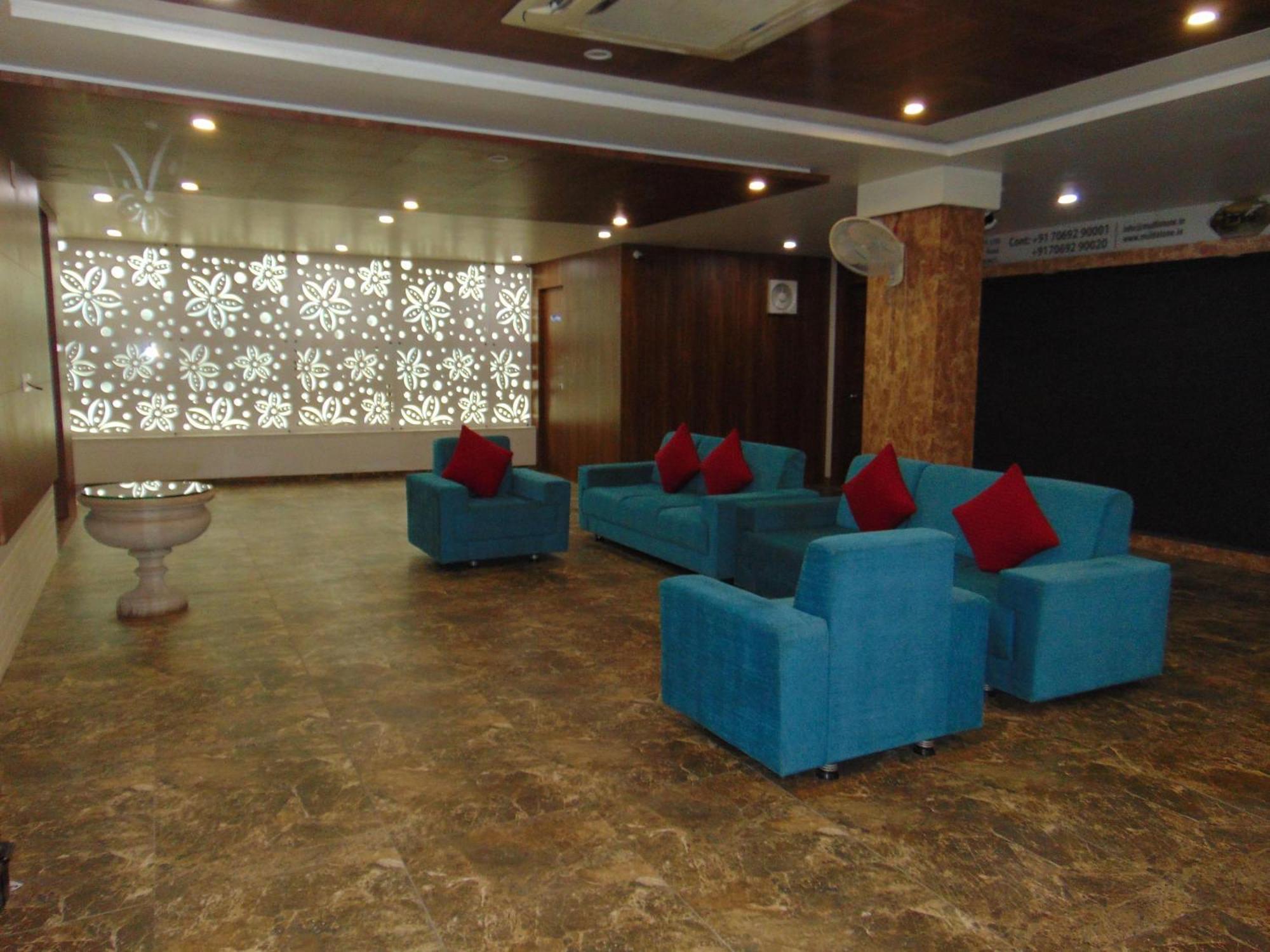 The Grand Vardhman Hotel Morbi Экстерьер фото