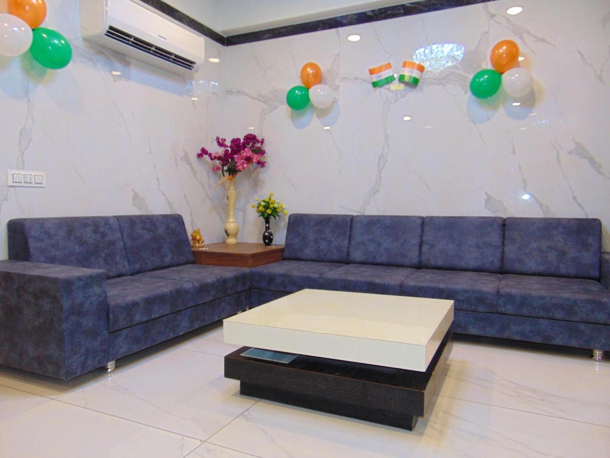 The Grand Vardhman Hotel Morbi Экстерьер фото